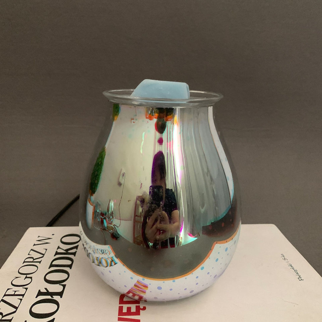 Glass vase diffuser glow